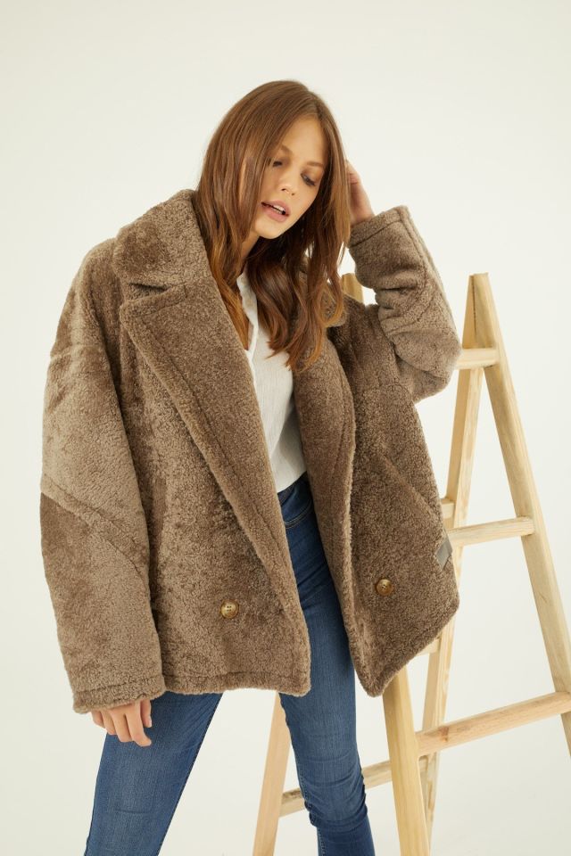 Light Brown Laurel Loose Cut Woman Shearling Coat