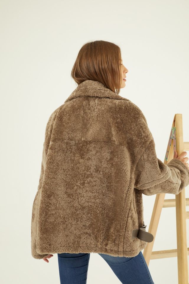 Light Brown Laurel Loose Cut Woman Shearling Coat
